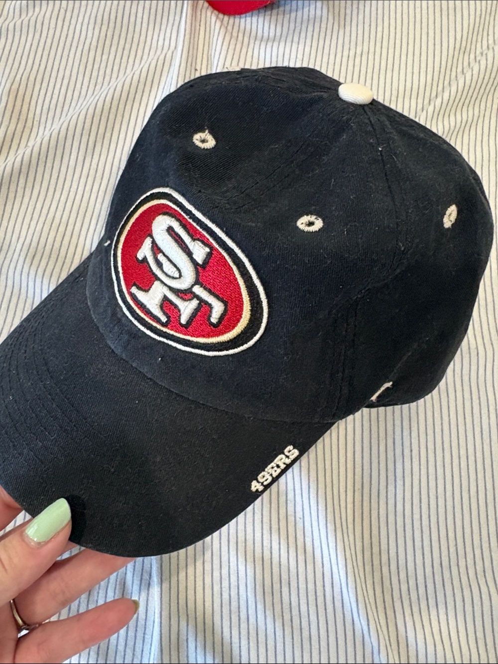 San Francisco 49ers Black Baseball Cap - Team Logo Hat